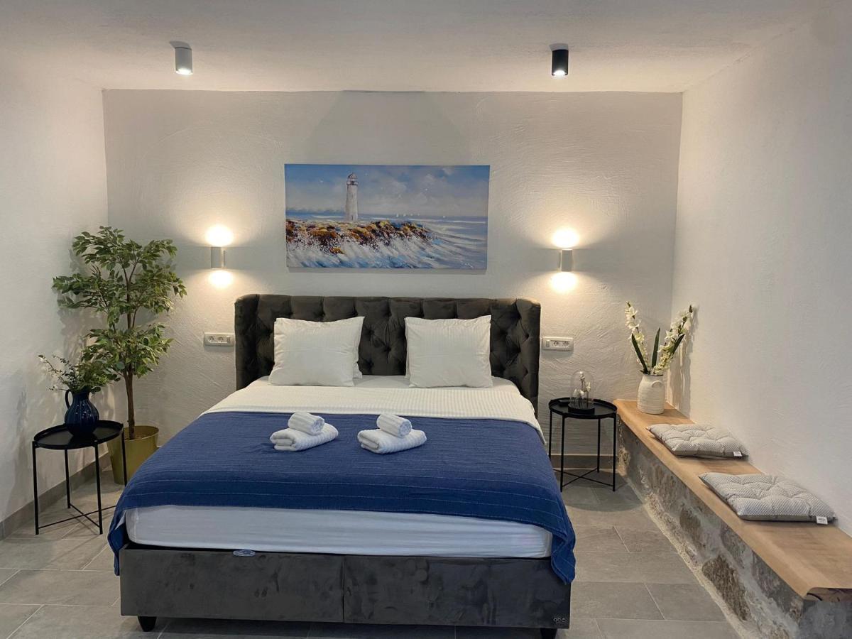 Apartment And Studios Happy Place Hvar Town Buitenkant foto