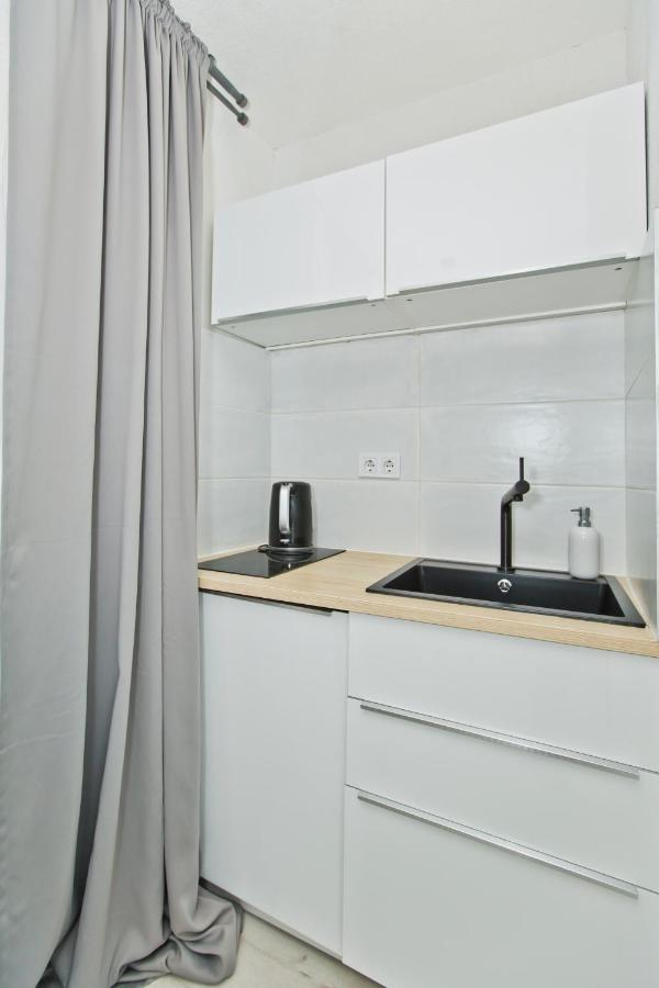 Apartment And Studios Happy Place Hvar Town Buitenkant foto