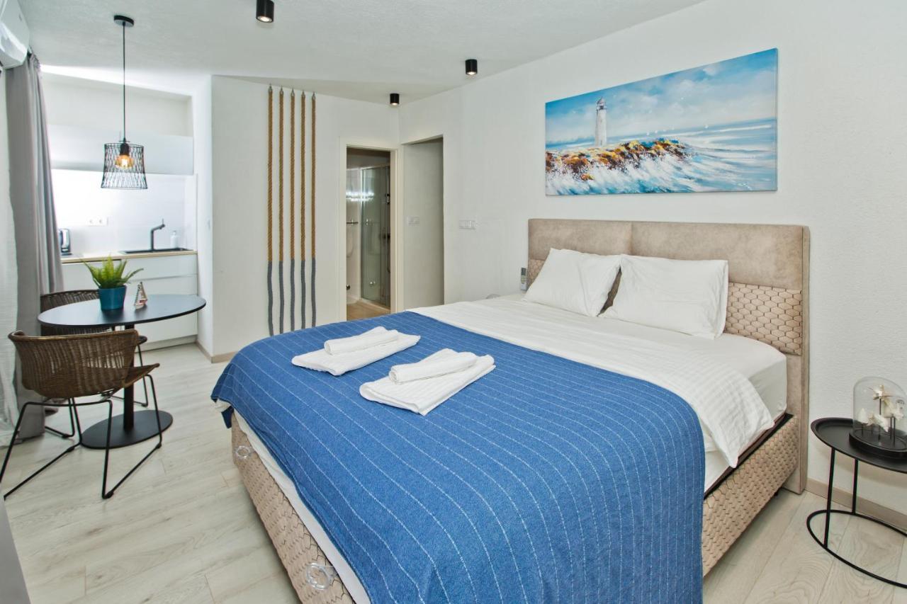 Apartment And Studios Happy Place Hvar Town Buitenkant foto